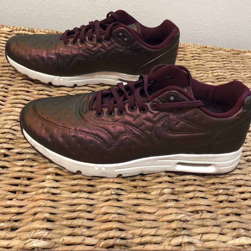 Women’s Nike Air Max